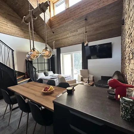 Luxusní Domovjanka - Lysá Hora, Smrk, Kmínek, Slavíč Apartmán