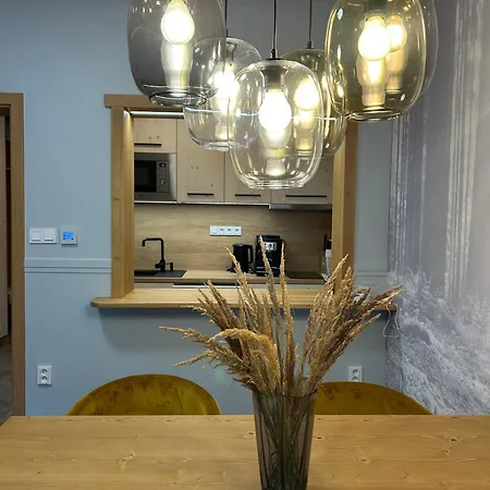 Luxusni Domovjanka - Lysa Hora, Smrk, Kminek, Slavic, Knehyne Apartman