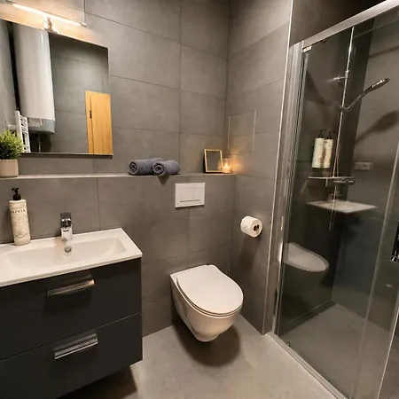 Luxusni Domovjanka - Lysa Hora, Smrk, Kminek, Slavic, Knehyne Apartment